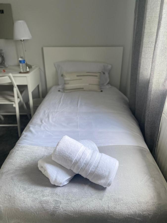 Single Room, Shared House Homestay